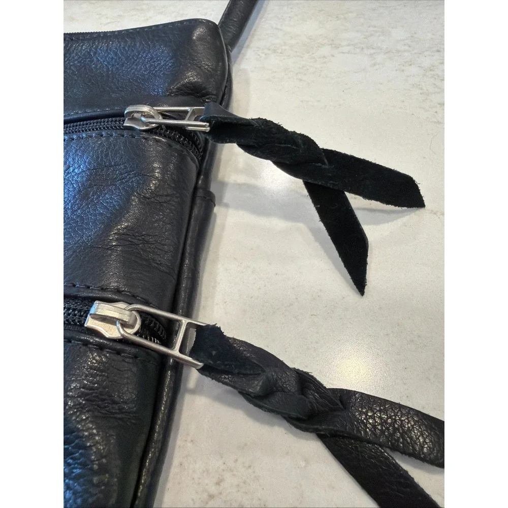 Vintage Sven Berkeley USA Black Pebbled Leather Zipper Crossbody Handbag EUC